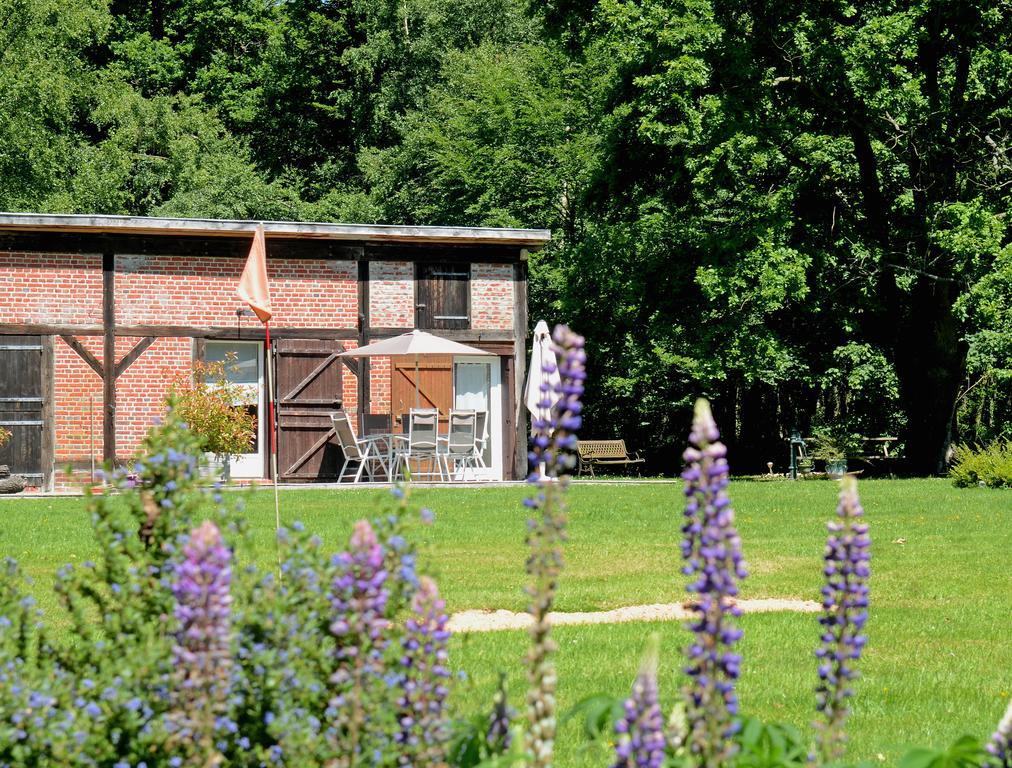 Domaine De La Mesange Bed & Breakfast Le Mesnil-Durand Dış mekan fotoğraf